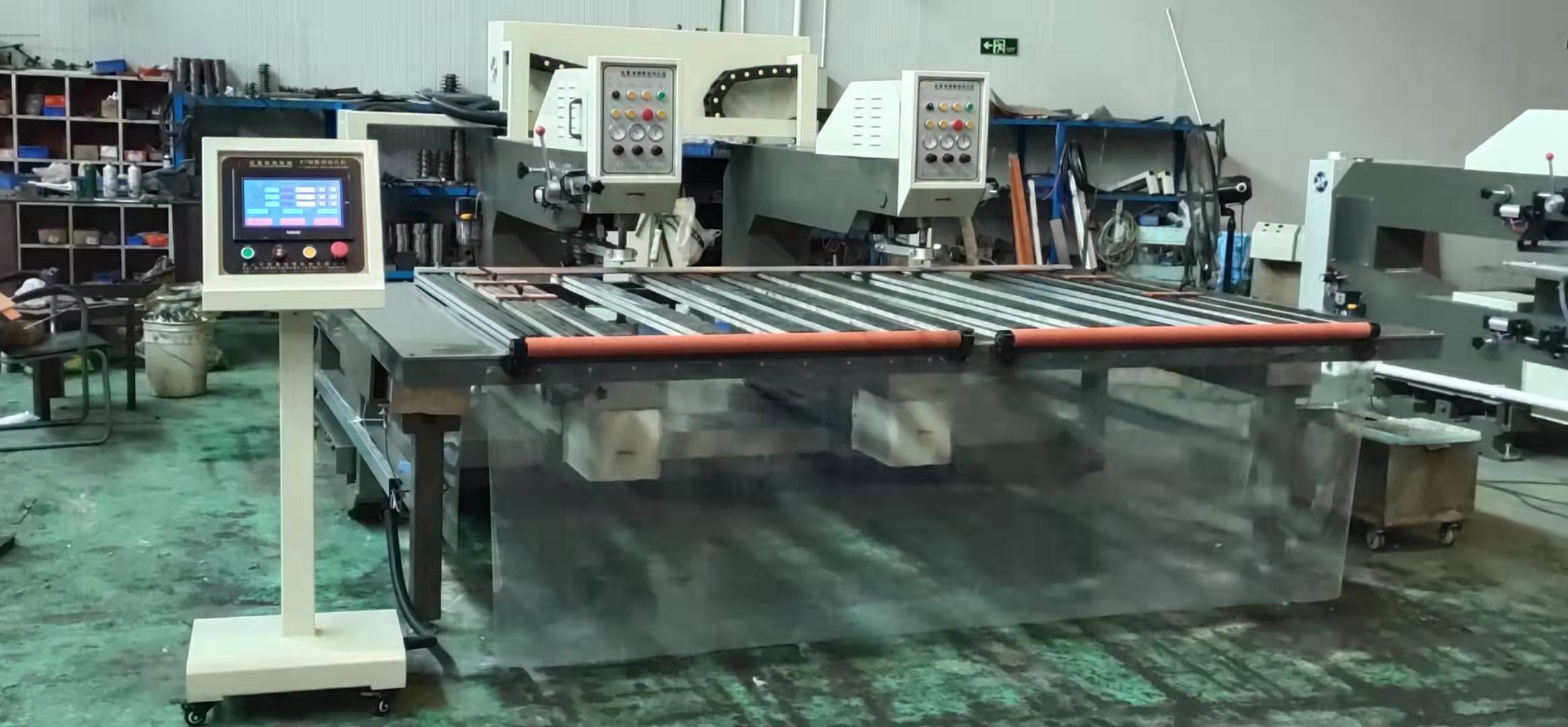 CNC水平玻璃钻孔机
